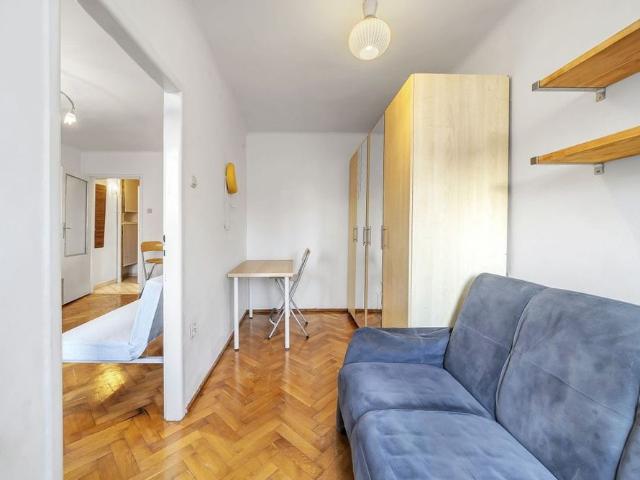 Nieduże mieszkanie dla pary, ul. REJTANA 33.24 m²