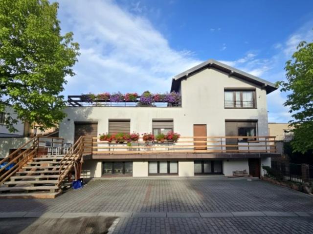 Niemodlińska 260 m², Rybnik