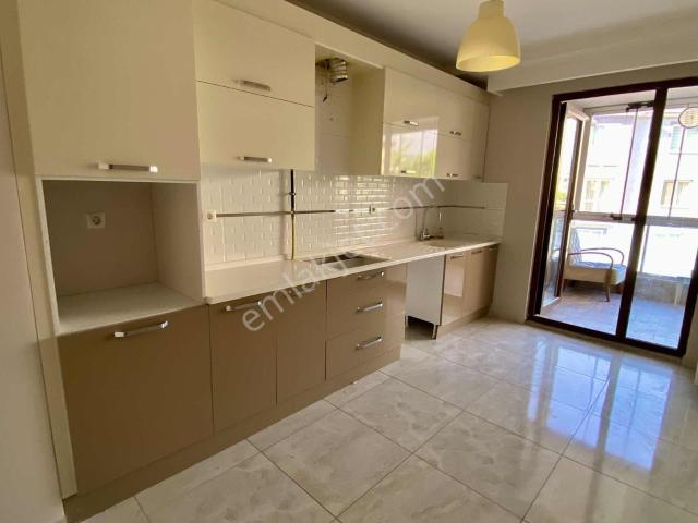 Nilüfer Çalı'da Site İçi Asansörlü arakat 3+1 Geniş Cam Balkon