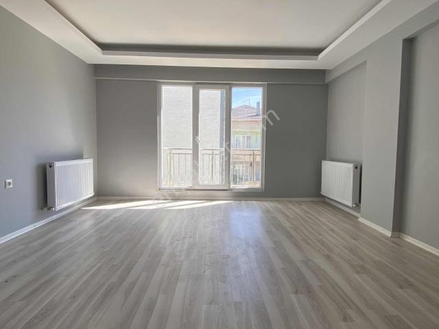 Nilüfer Hasanağa Merkez'de 2.kat Kiralık 2+1 Kapalı Otopaklı
