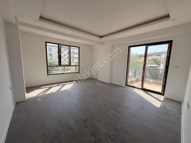 Nilüfer Hasanağa 2+1 95m² Kiralık Sıfır Daire