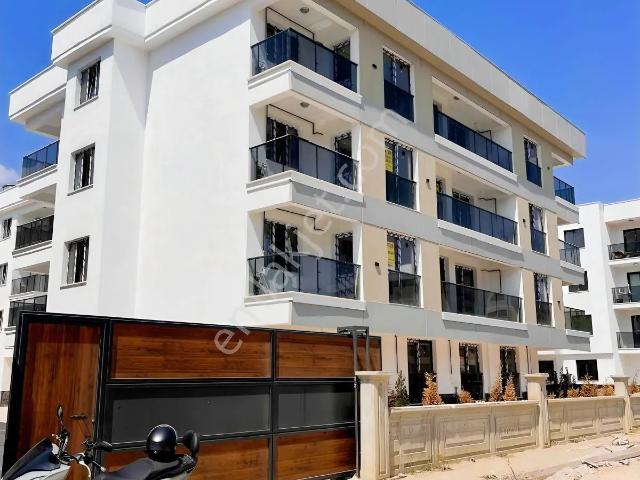 Nil Gayrimenkulden Site İçinde 1+1 Daire