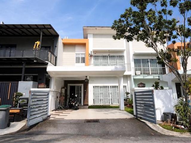 Nilai Spring Heights2 Storey Superlink 26 x 85 5R5BGuarded area