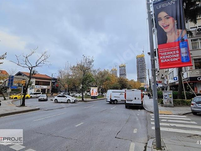 Nisbetiye Ana Cadde Üzeri SHOWROOM lu Emsalsiz Geniş Ticari