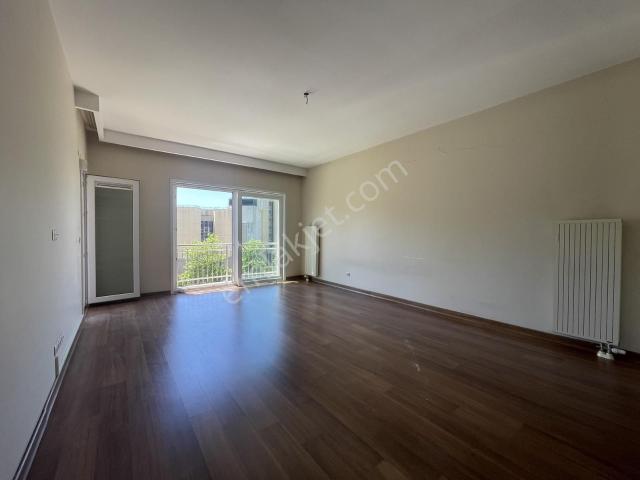 Nish Adalar Panorama'da Nusret Öztürk'ten Kiralık 1+1 Daire