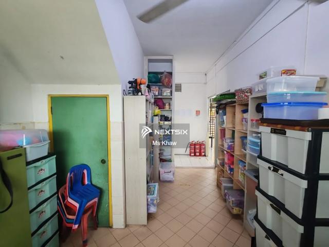 NJM Prime location, great value & spacious layout! Comfortable living with easy access Surrounded by amenities ️ Perfect for own stay or investment Hot property! Don’t miss it!