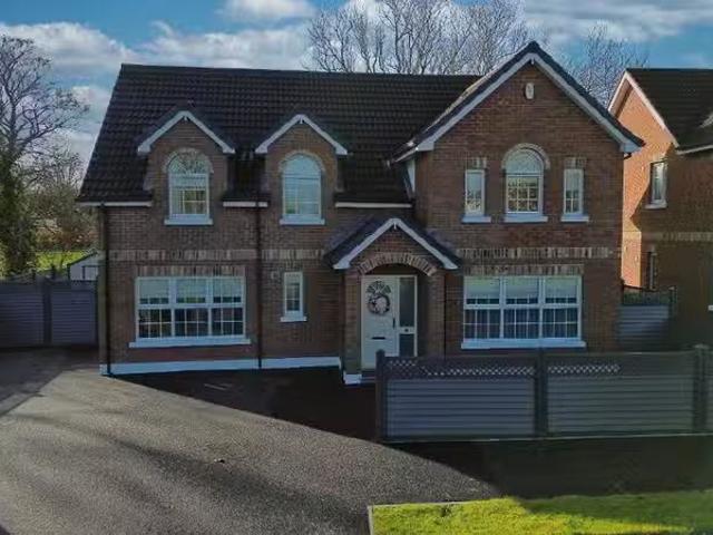 No. 5 Foxfield, Carrickmacross, Co. Monaghan, A81XF25 is for s.