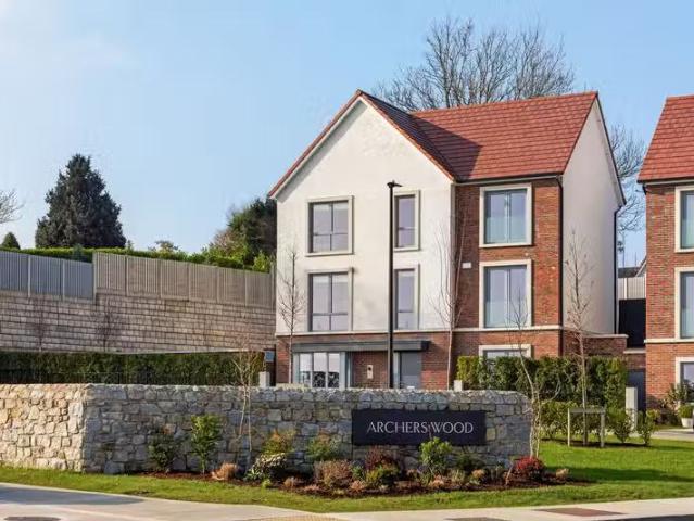 No 1 Archers Wood Avenue, 01 Archers Wood Avenue Show Home.