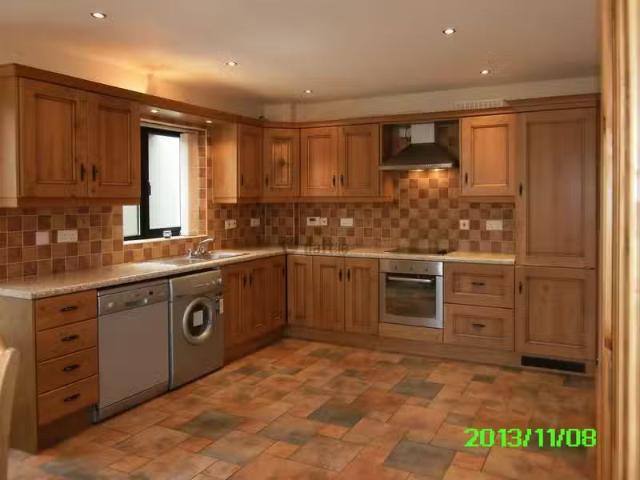 No 1 Bramley Way, Castleblayney, Castleblayney, Co. Monaghan i.