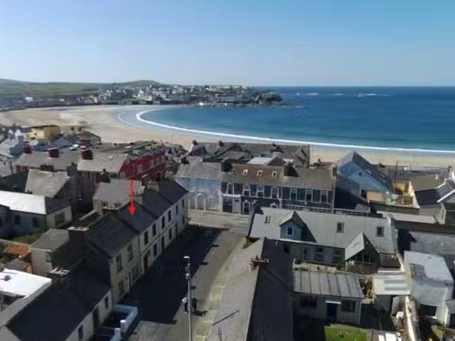 No 1 Corneil, Erin Street, V15HP65 is for sale