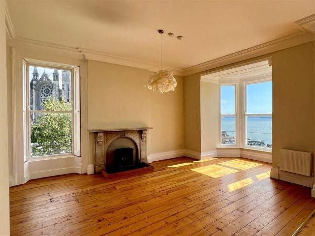 No 1 The Crescent, Spy Hill, Cobh, Co Cork, P24PX01, Cobh, East Cork