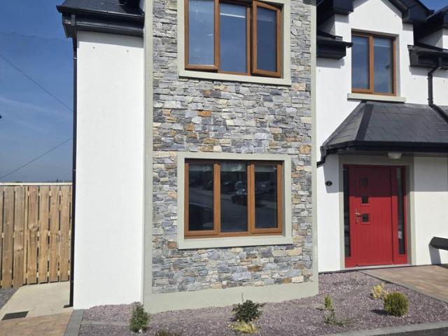 No 2, Rinn Duinn, Gort, Co. Galway, H91 9K73