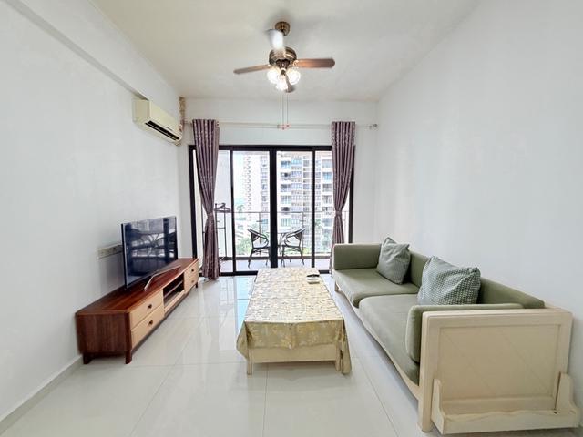 No agent fee country garden 2 bed low deposit