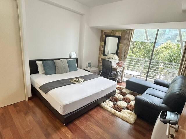 No Agent fee, CBD Location Outdoor Balcony Big Master Room