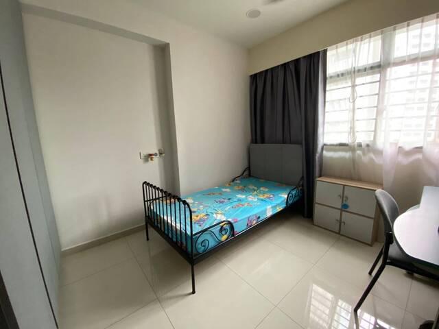 NO Agent Fee Payable* Common room @ Upper Serangoon Road Near Hougang MRT