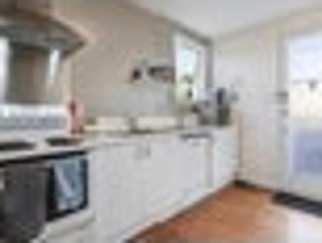 UNDER OFFER * No Auction, No Deadline