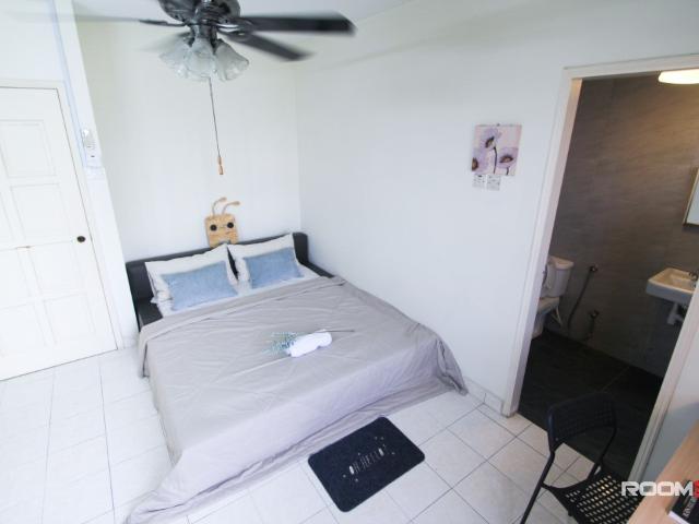 [NO DEPOSIT] Master Room with Private Bathroom
