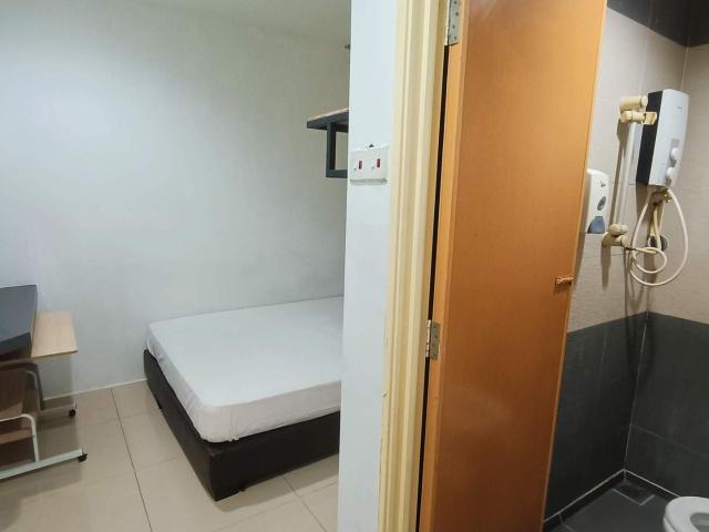 No Deposit Bilik Sewa + Private Toilet at SS6 Kelana Jaya near Paradigm Mall