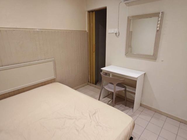 NO DEPOSIT LOW DEPOSITSingle Room with PRIVATE bathroom 7 MIN WALK TO THE STARLING & DAMANSARA UPTOWN