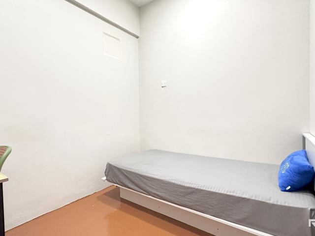 NO DEPOSIT Private Single Room Rent 10 mins ‍♀️‍➡️Serdang Jaya MRT Station