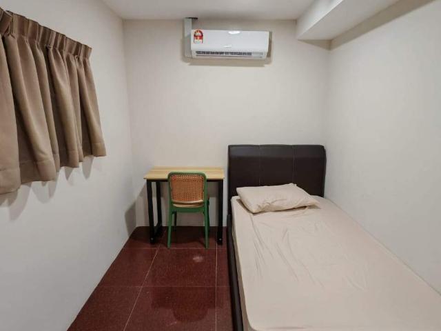No Deposit ! 6 mins walk to MRT Sentul Barat @ 3 stops to PWTC Hotel Medium Room Coliving