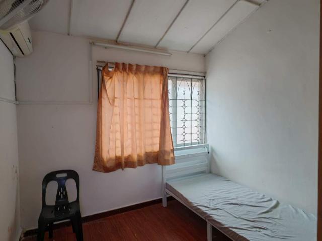 No DepositPetaling Jaya SS2 room for rent 5 mins walking ‍♂️to MCD SS2