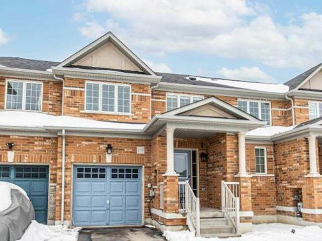 No Maint Fees Beautiful Bright 3 Bdrm Townhome In The Heart O