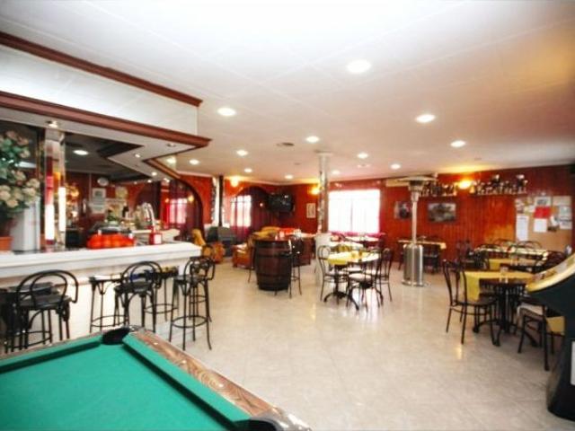 ¡No pierdas la oportunidad de adquirir este restaurante local en Torretas!