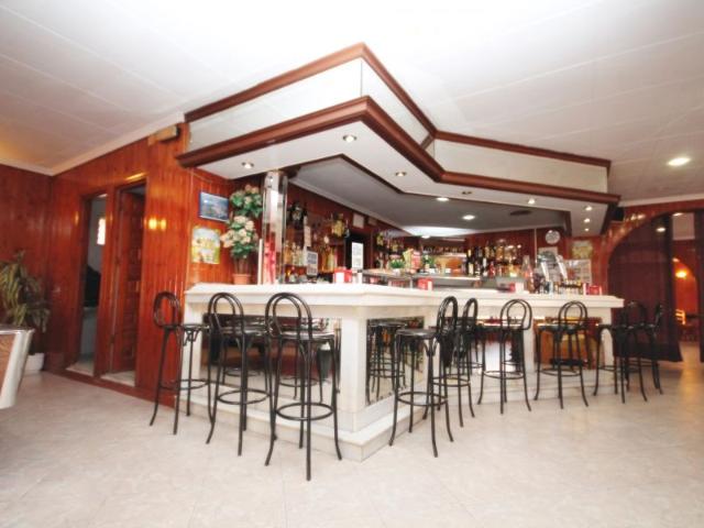 Local Comercial de Hostelería Llave en Mano en Ubicación Estratégica de Torrevieja