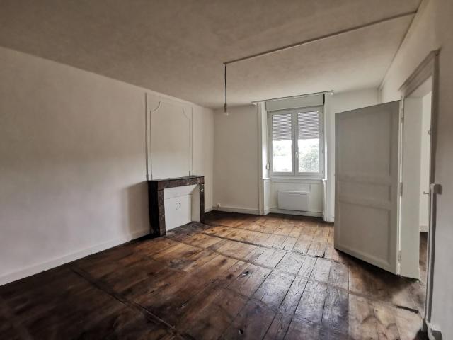 Nontron Location Appartement 24
