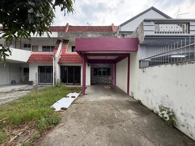 Non Bumi Taman Bukit Kempas Johor Bahru
