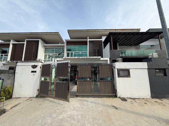 Non Bumi Taman Seri Austin Johor Bahru
