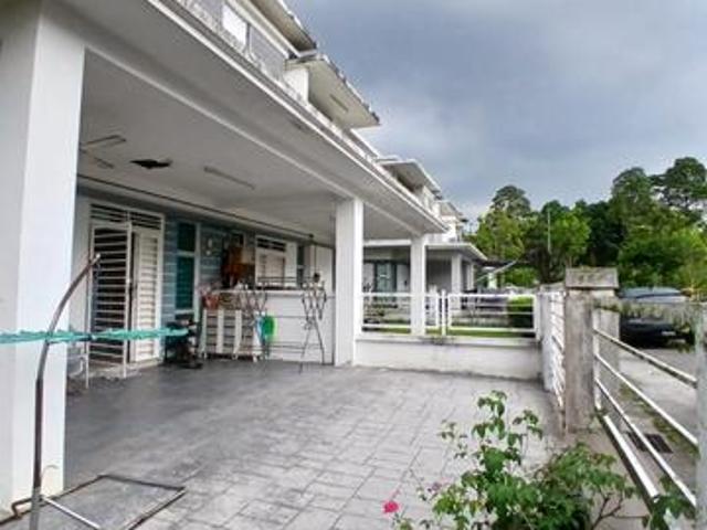 Non Bumi Unit Semi D Bandar Saujana Putra