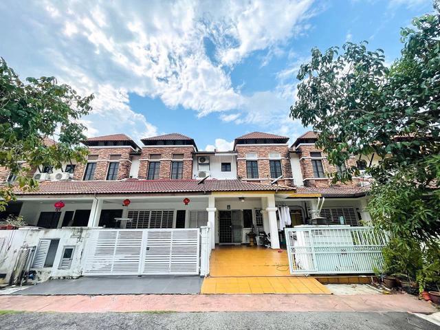 NON BUMI CANTIK MURAH Double Storey Bandar Nusaputra Puchong