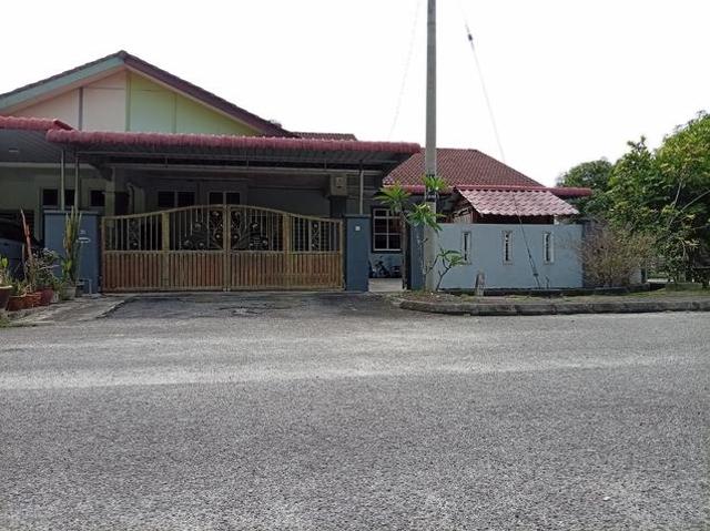 Non Bumi Coner Lot