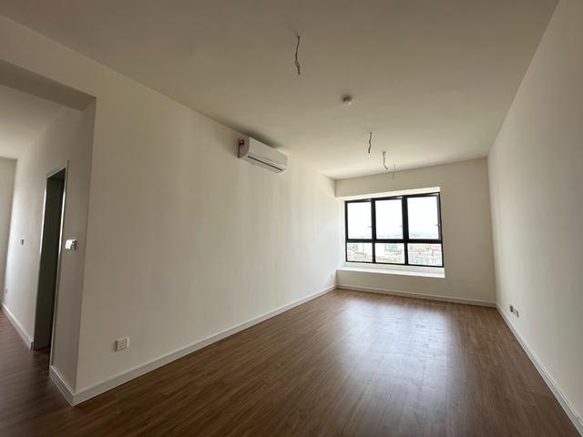 Non Bumi Corner Helix 2 PJ South Condo Subang Jaya House