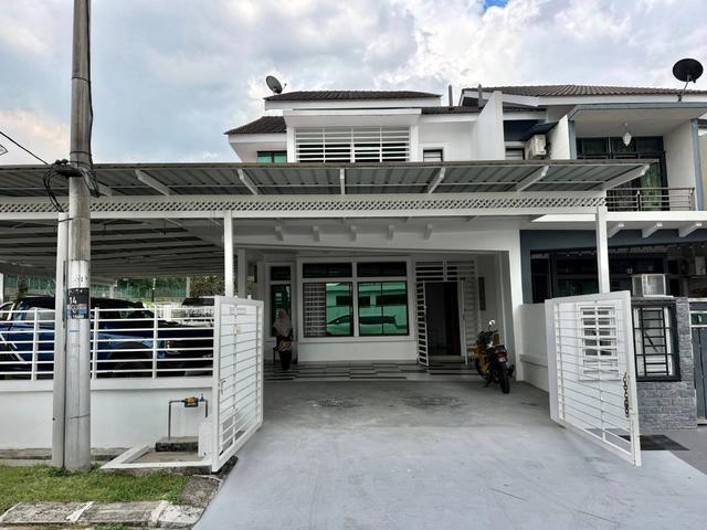 Non Bumi Double Storey Corner Lot Taman Bukit Dahlia Pasir Gudang