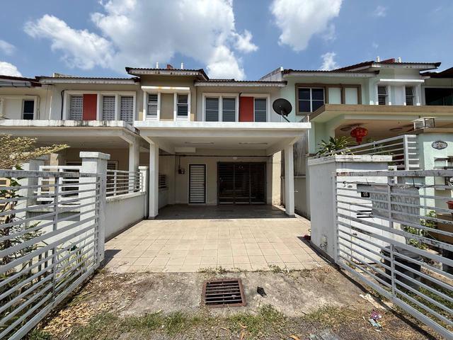NON BUMI Double Storey Terrace House Taman Dato Demang Seri Kembangan