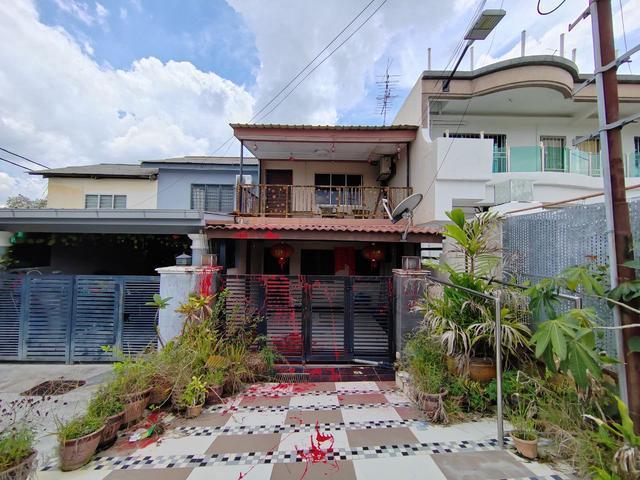 NON BUMI FREEHOLD 2 Storey Terrace Taman Sri Semenyih BELOW MARKET