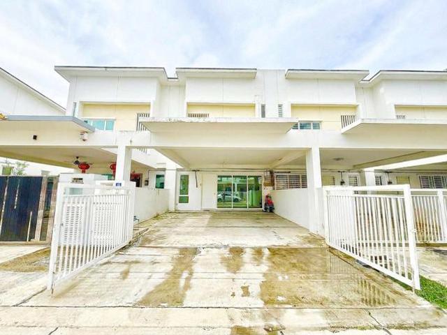 NON BUMI GATED 2 Storey Terrace Suriaman 3 Bandar Sri Sendayan