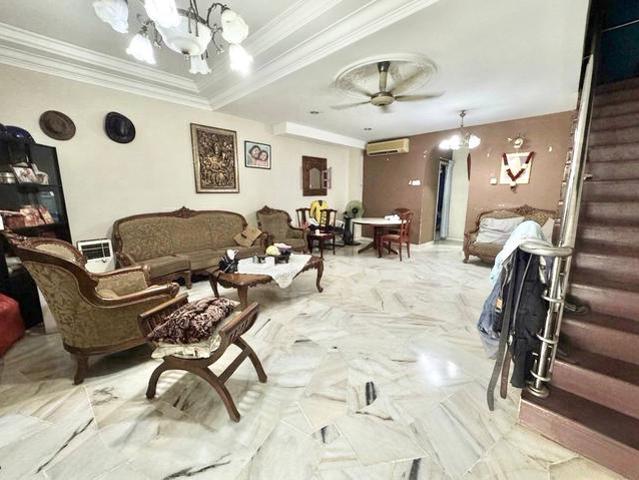 NON BUMI LOT 2 Storey Terrace Taman Saujana Puchong