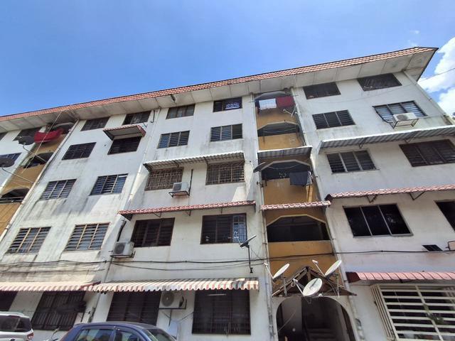 Non bumi lot Flat Taming Jaya Balakong Freehold Strata ready