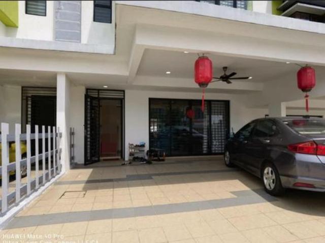 Non Bumi Lot Freehold Superlink Double Storey Ecohill Semenyih