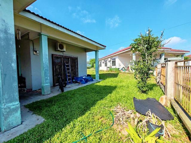 NON BUMI LOT Taman Seri Impian Bungalow Unit Kluang