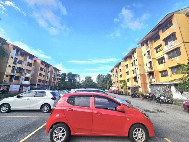 Non Bumi Murah Flat PKNS Seksyen 8 Shah Alam