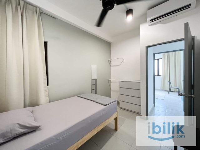 Non Sharing Middle Room 150m to MRT Bandar Tun Hussein Onn Cheras