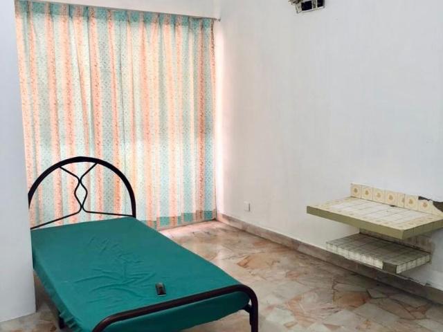 Non sharing room available at SS21 Damansara Uptown ‼️‼️