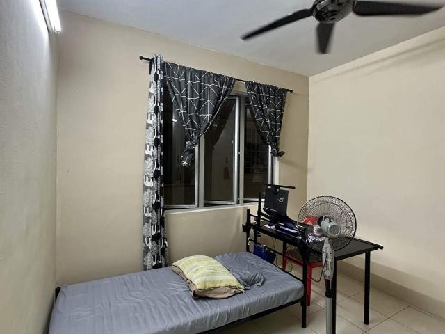 Non Partition Medium Room Fully Furnished