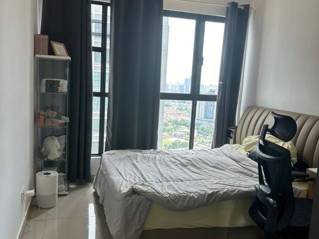 NON PARTITION, FREE WIFI+UTILITIES,Master Room at Citizen 2, Old Klang Road, Kuala Lumpur