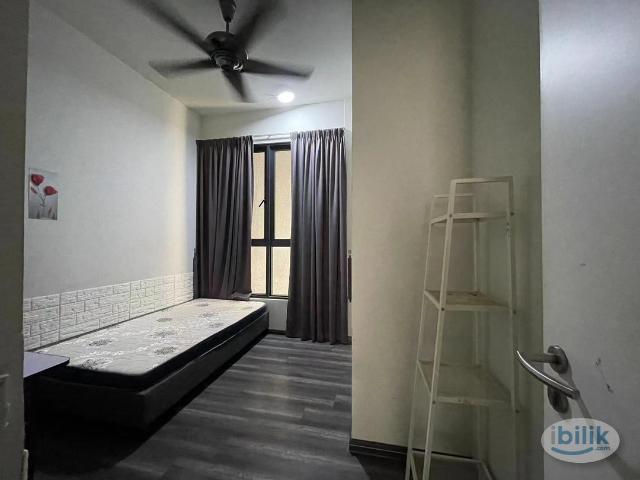 NON PARTITON, FREE WIFI+UTILITIES, Middle Room at The Rainz, Bukit Jalil